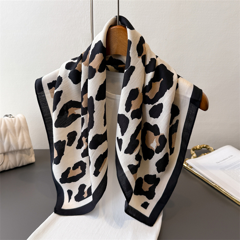 Scarf Silk Square - 레오파드 프린트 봄-여름 70% 인조 실크